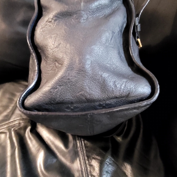 Authentic Louis Vuitton Empreinte Leather bag authenticated by poshmark - Picture 12 of 16